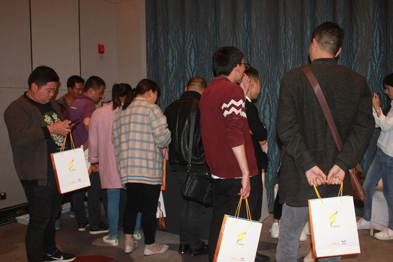 亚洲区色情区激情区小说